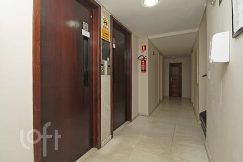 Image 21 - 253953
